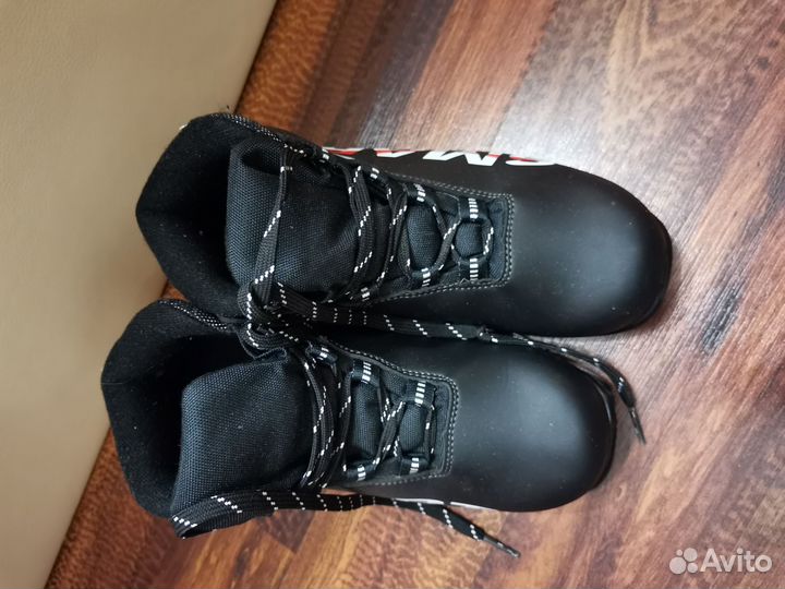 Лыжные ботинки 35 размер
