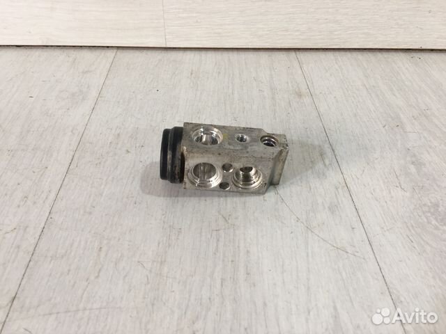 Клапан кондиционера KIA RIO 4 1.4 ат седан