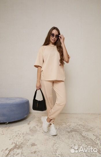 Спортивный костюм