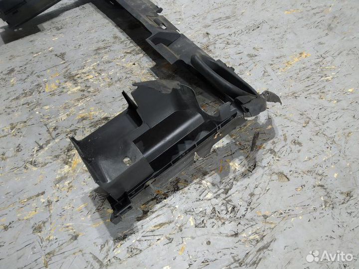 Воздуховод радиатора Mercedes C-Class W203