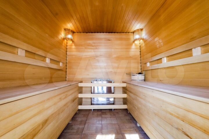 Дом 184 м² на участке 16 сот.