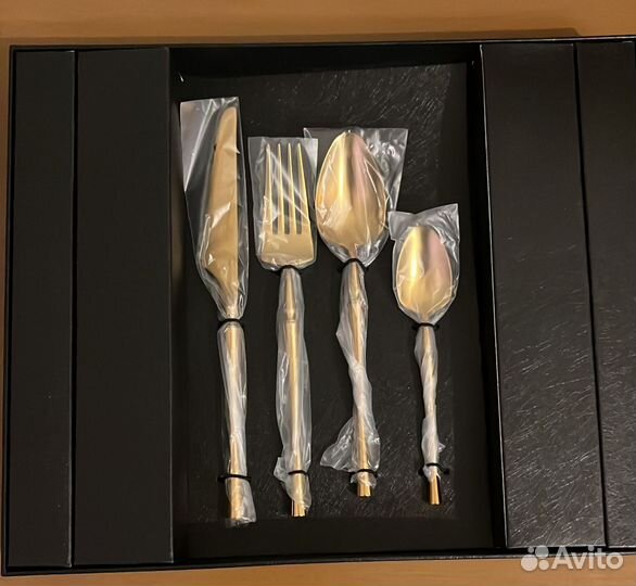 Набор столовых приборов на 6 персон