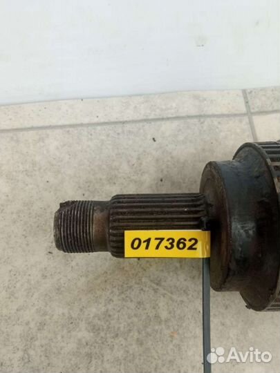 Полуось передняя левая (приводной вал, шрус) BMW 5