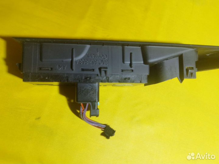 Блок управления стеклоподъёмниками Passat B7