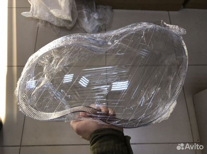 Стекло фары Mercedes w203