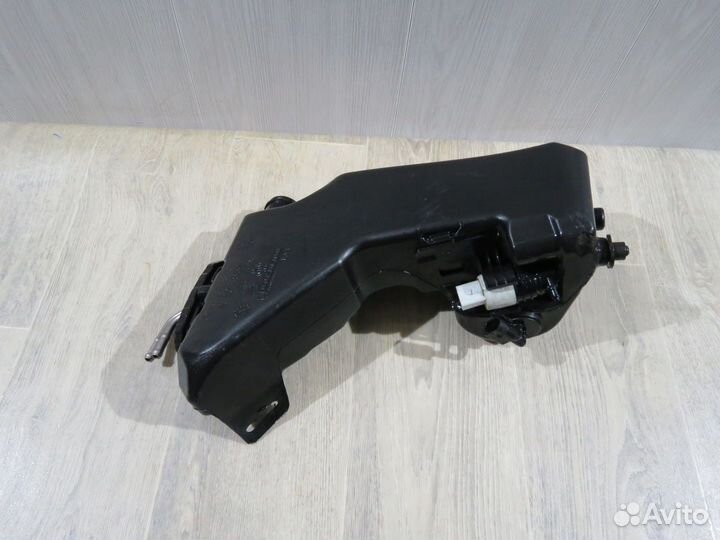 Бачок омывателя Mercedes Benz W205