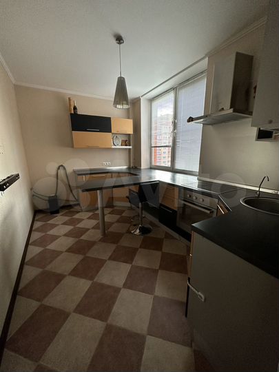 2-к. квартира, 80,9 м², 9/10 эт.