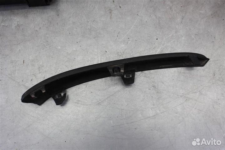 Молдинг бампера передний левый Opel Astra H