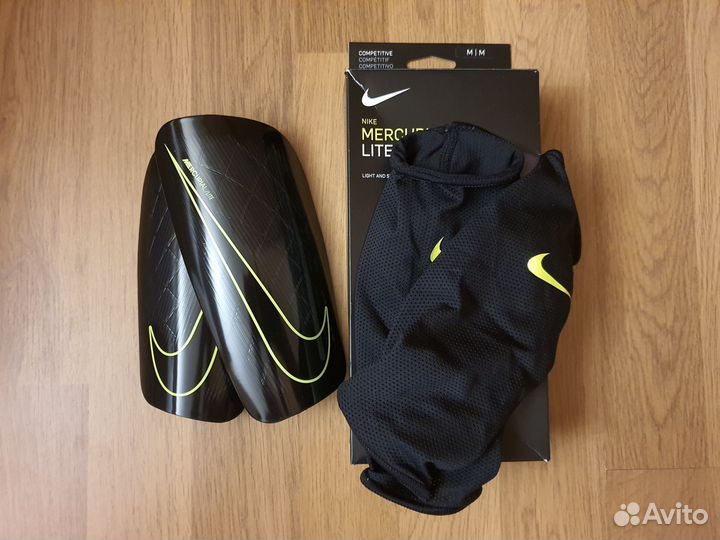 Щитки футбольные Nike