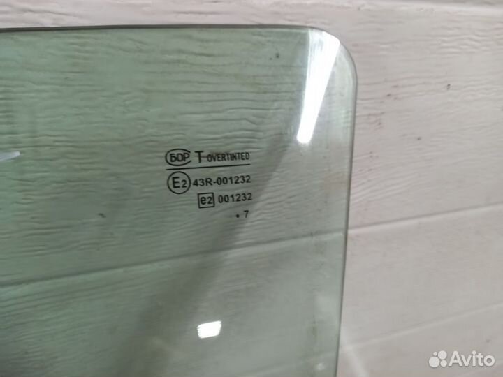 Стекло двери передней левой ваз (LADA) Kalina I (2