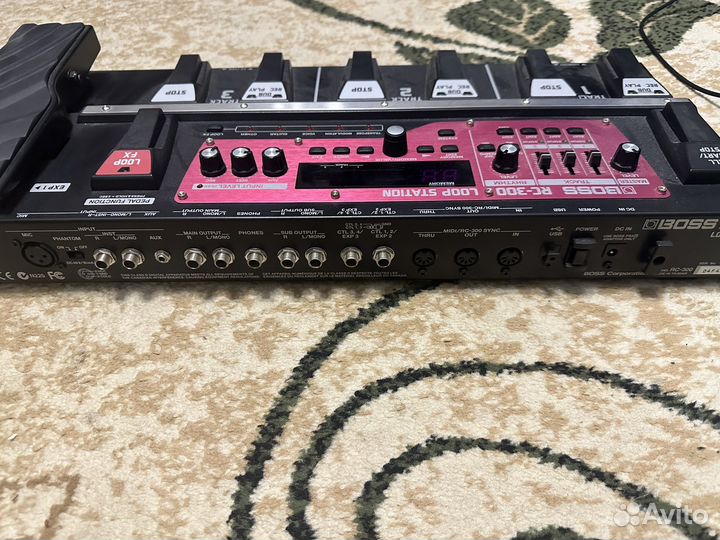 Boss RC-300 loop station