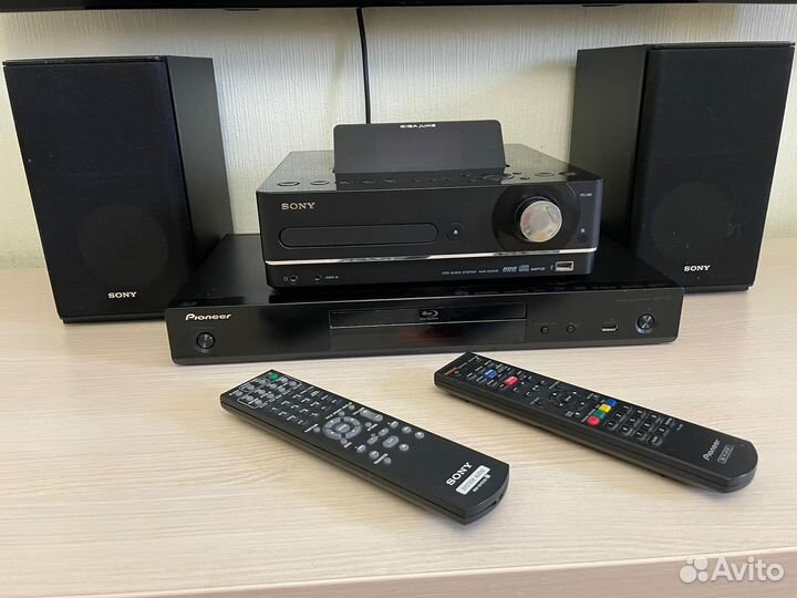 Видеопроигрыватель Pioneer