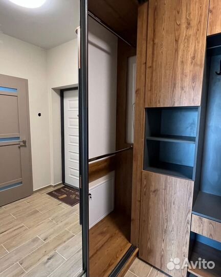 Современный шкаф купе