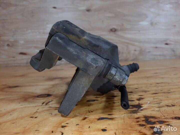 Суппорт передний левый Mazda Atenza GJ2FW shvptr