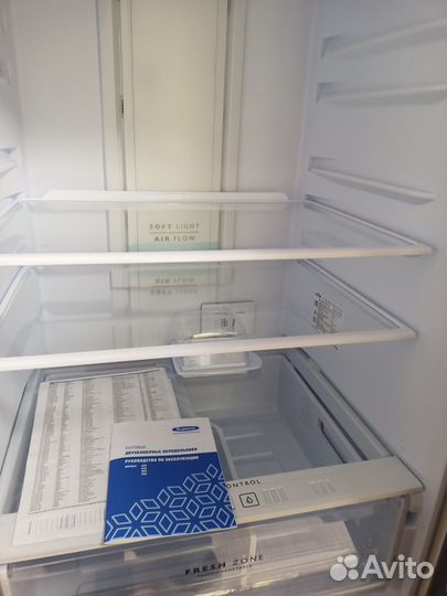 Холодильник Бирюса Б-М820NF