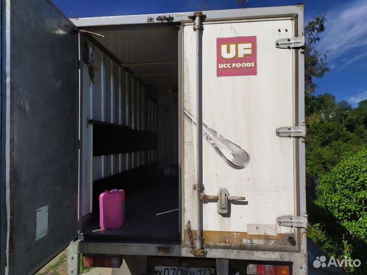 Mitsubishi Fuso Canter рефрижератор, 2001