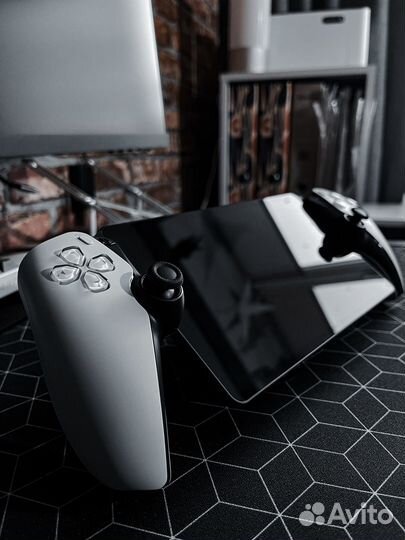 Игровая приставка Sony PlayStation 5 с дисководом