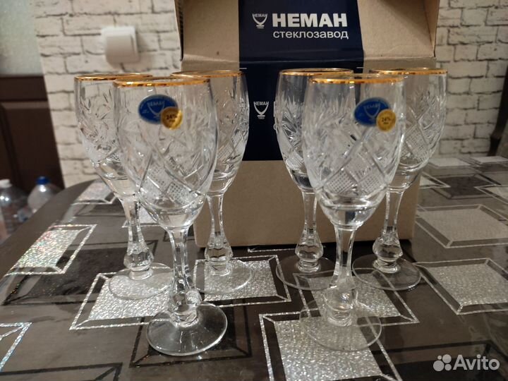 Хрустальные рюмки на ножке набор