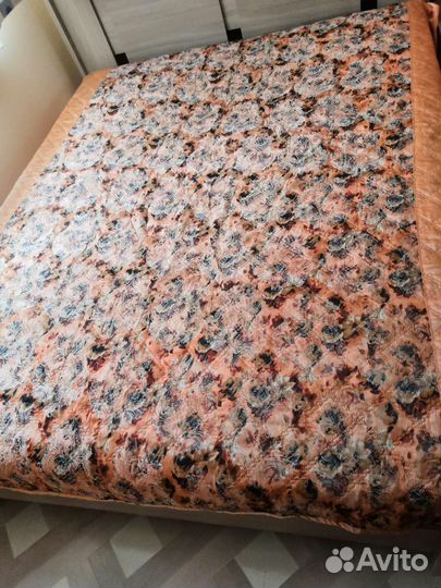 Покрывало стеганное