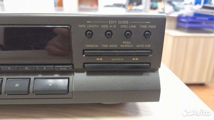 Проигрыватель компакт дисков