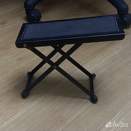 Подставка для гитары
