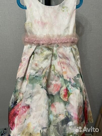 Нарядное платье для девочки 128