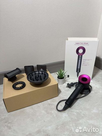 Фен Dyson luxe