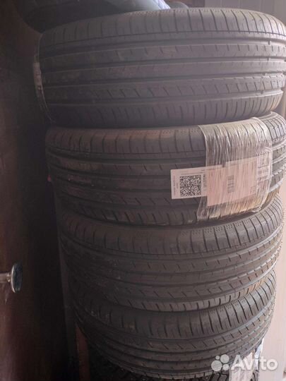 Yokohama BluEarth AE51 215/60 R16 V