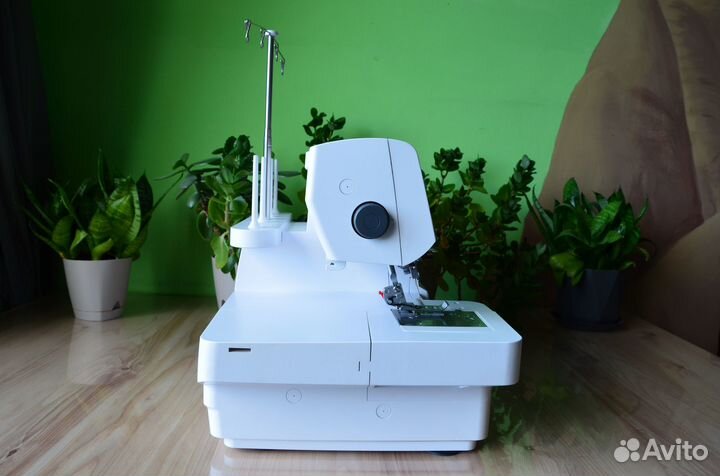 Плоскошовная машина Merrylock Cover Pro Auto III