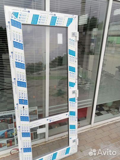 Пластиковые двери готовые