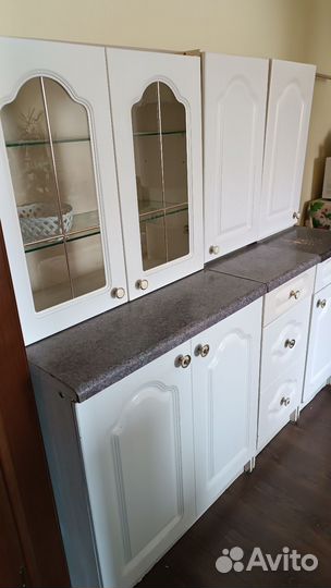 Продам кухонный гарнитур бу