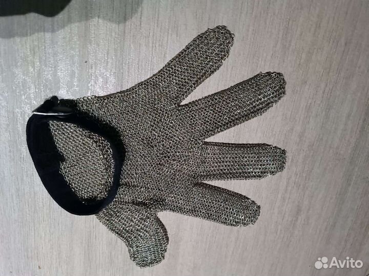 Кольчужная перчатка