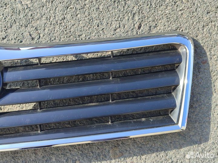 Решетка радиатора Toyota Avensis 250 2002-10 Китай