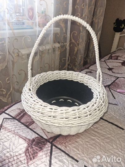 Новая плетенная корзина из ротанга