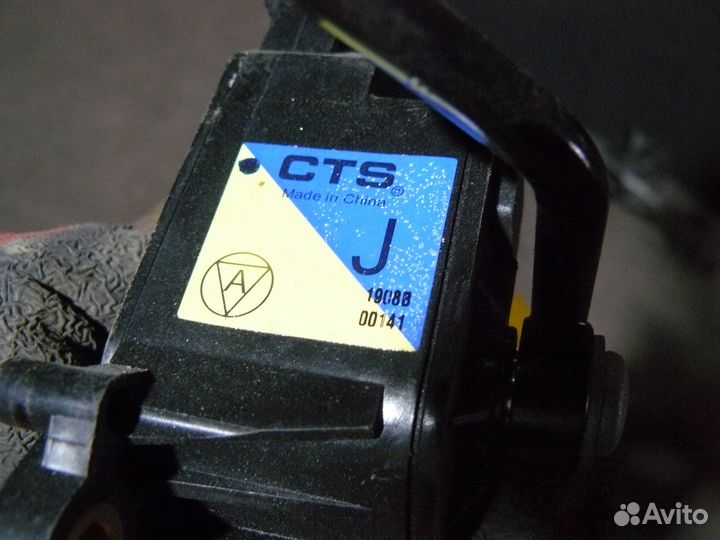 Педаль газа для Nissan X-Trail (T31) 2008г