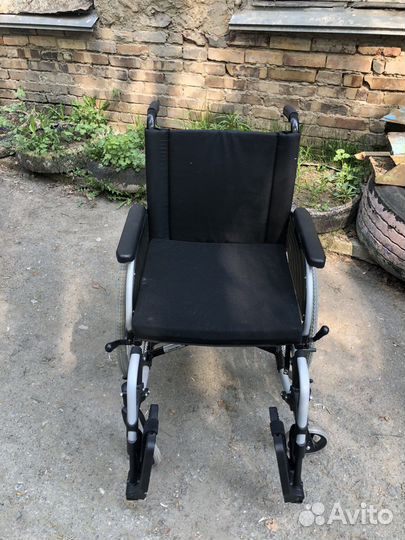 Коляска инвалидная