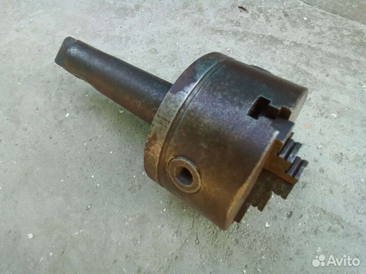 Токарный инструмент