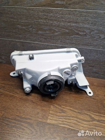 Фара Toyota Corolla 110