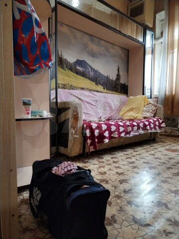 2-к. квартира, 30 м², 2/3 эт.