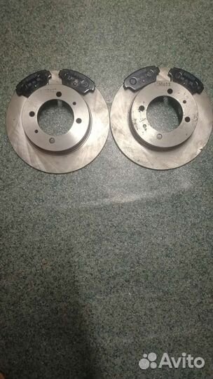 Тормозные диски и колодки на mitsubishi