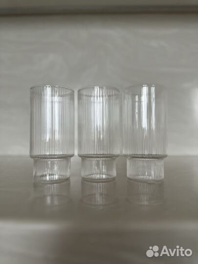 Ребристый стакан для кофе