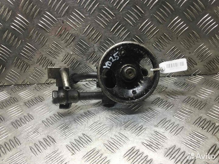 Насос гидроусилителя руля Ниссан Навара YD25ddti YD25ddti