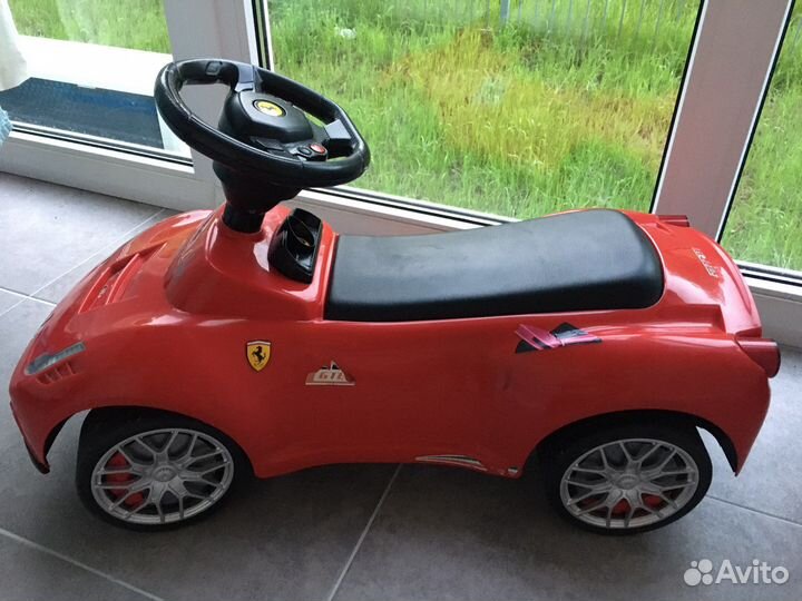 Машинка-каталка