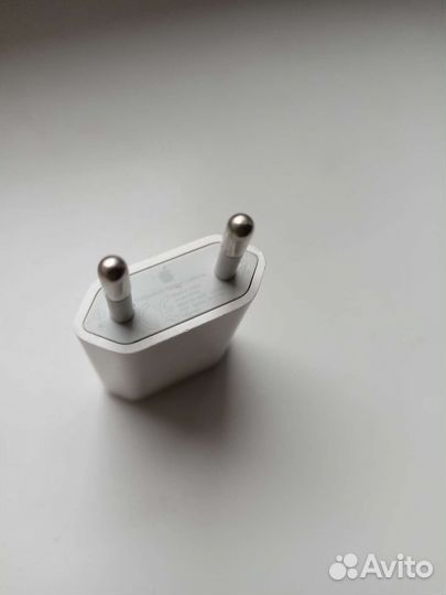 Блок питания iPhone