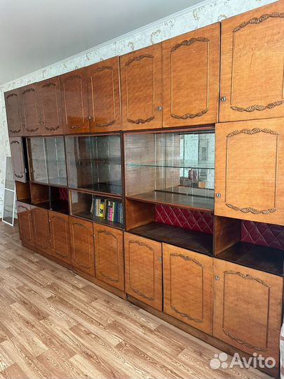 Сервант и Стенка