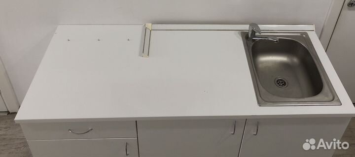 Раковина с тумбой