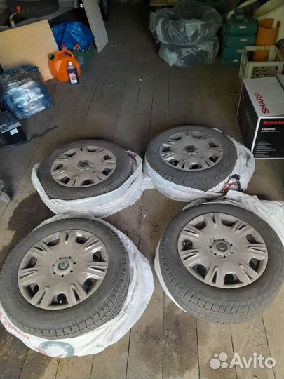 Bridgestone Blizzak Ice 205/55 R16