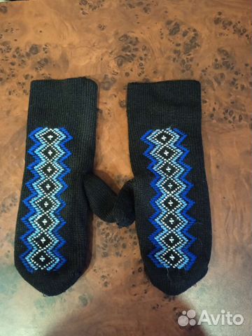 Варежки женские