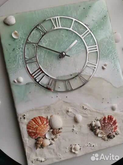 Часы настенные с морем. Морские часы
