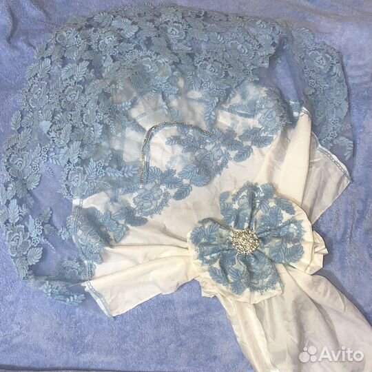 Уголок с бантом